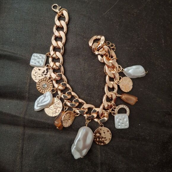 Stainless Steel Vintage Charm Bracelet Gold Plated Faux Baroque Pearls - Picture 6 of 8